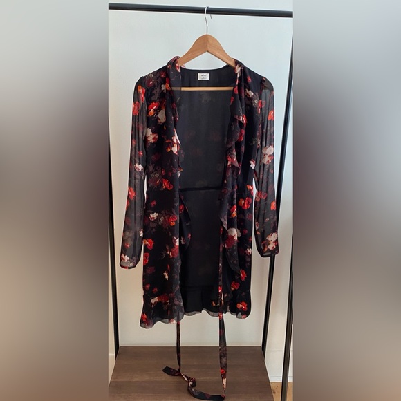 Aritzia Wilfred Louise Floral Wrap black and red dress - Picture 9 of 13